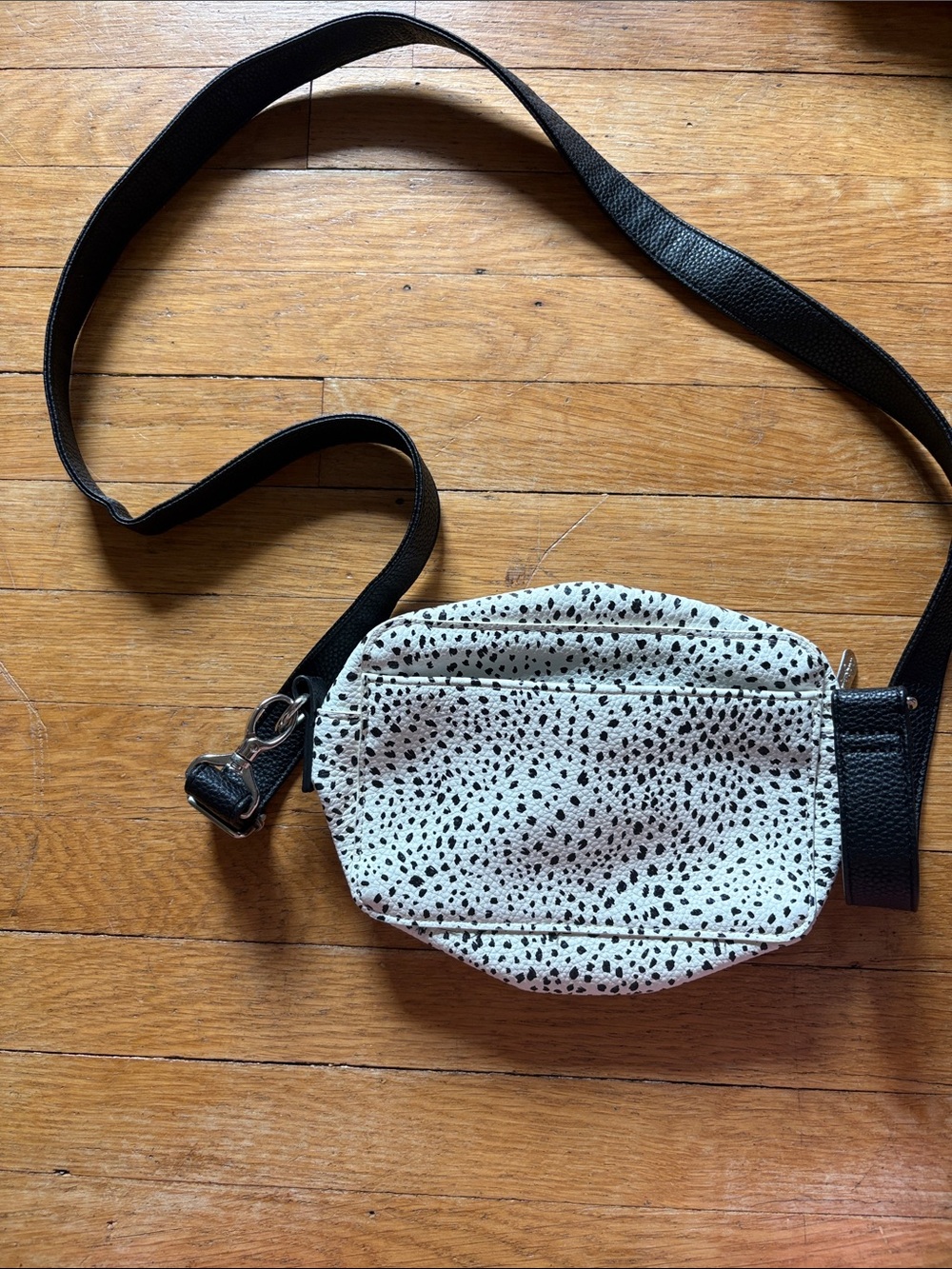 Thirty-one Spotted Black & White Crossbody Belt Bag